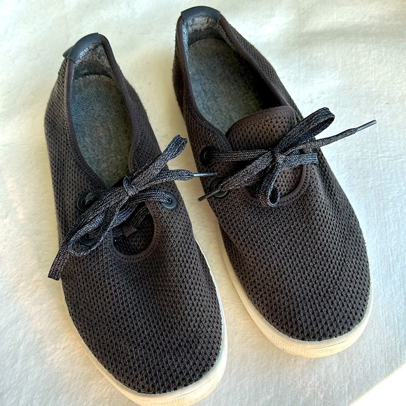 Allbirds Tree Skipper Sneakers - Picture 1 of 6